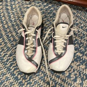 Nike women’s golf shoes